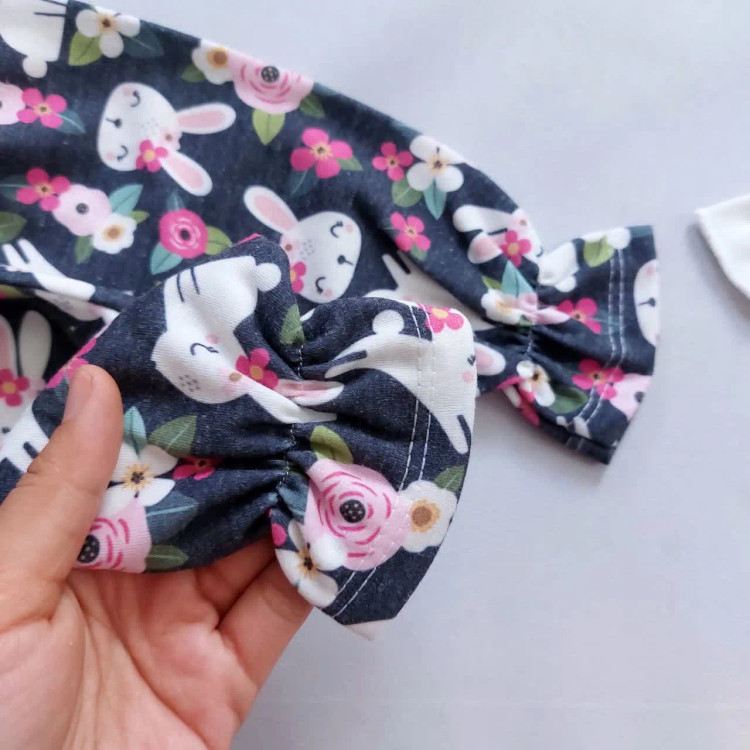 ست تیشرت و شلوار نوزادی دخترانه طرح خرگوش پاپیونی جنس پنبه ضدحساسیت