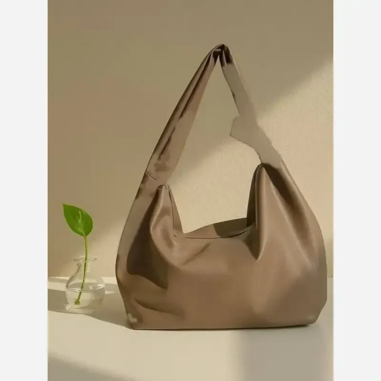 کیف زنانه یک طرف گره جنس وارداتی رنگ مشکی