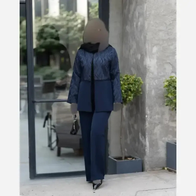 کت و شلوار زنانه مجلسی کرپ کنزو و ژاکارد سنگدوزی شده مدل افسون سایز 40 تا 50 رنگ مشکی موکا سورمه ای