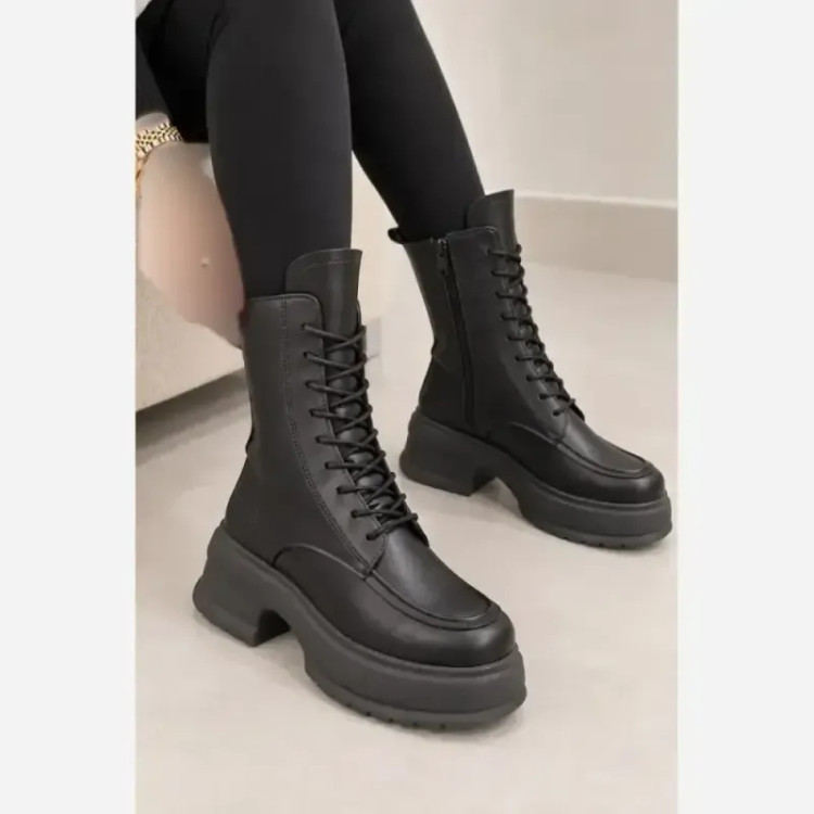 بوت لژ دار زنانه در دو رنگ مشکی و قهوه ای سایز 37 تا 40